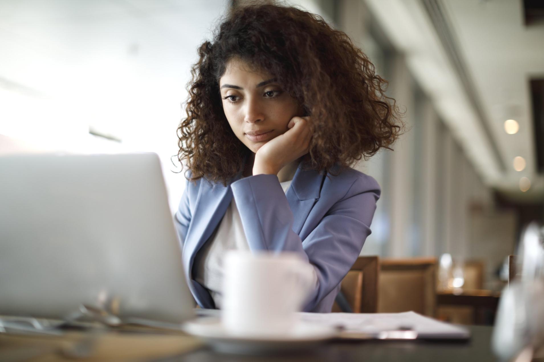 Processo di mentoring professionale per obiettivi finanziari